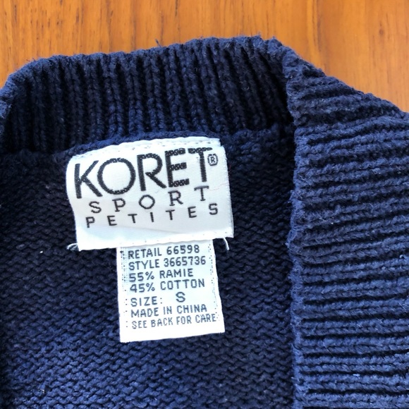 Festive, Kitchy Sweater Vest - Picture 3 of 5